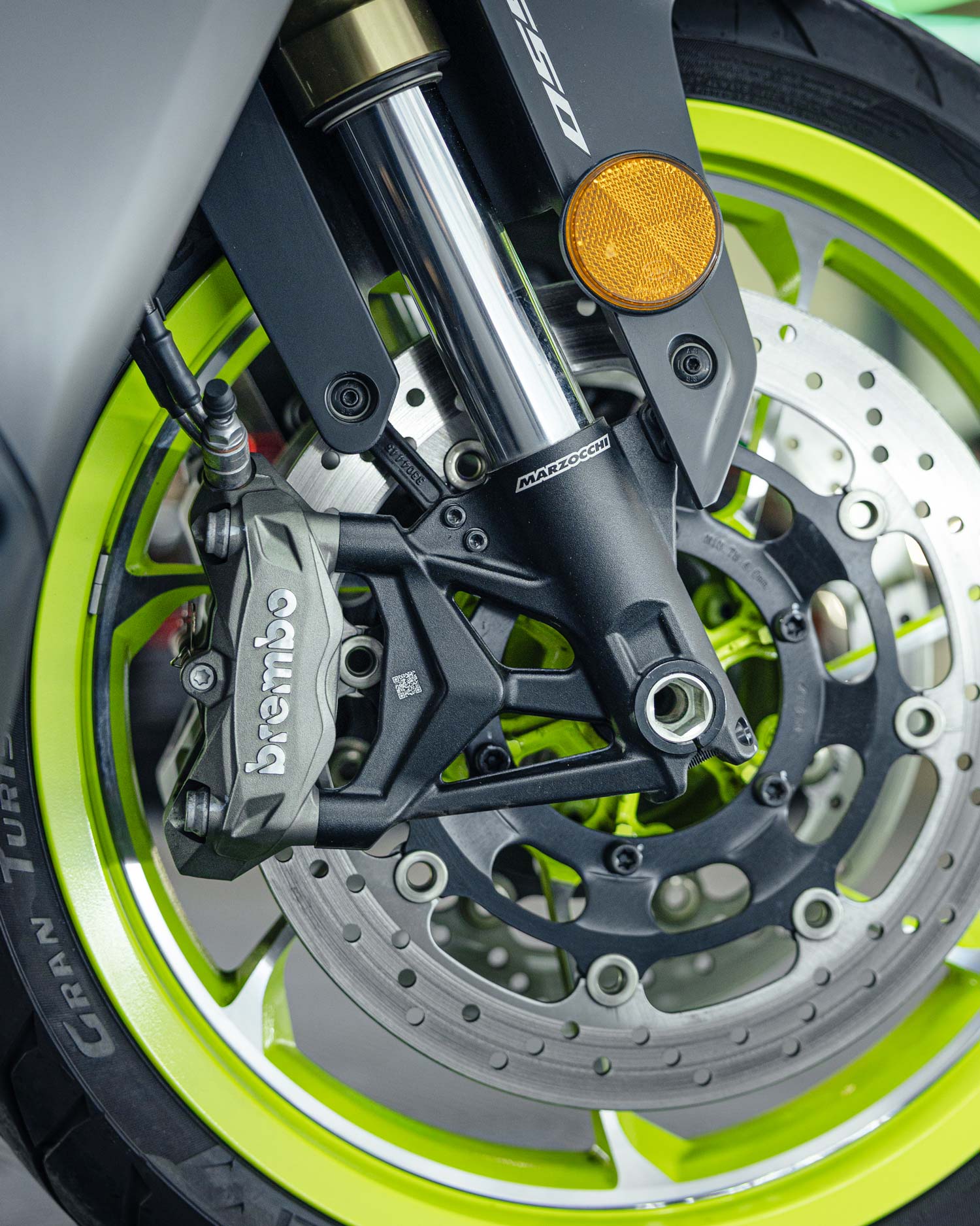 Couvrir sa moto : quelles options pour quel résultat ?